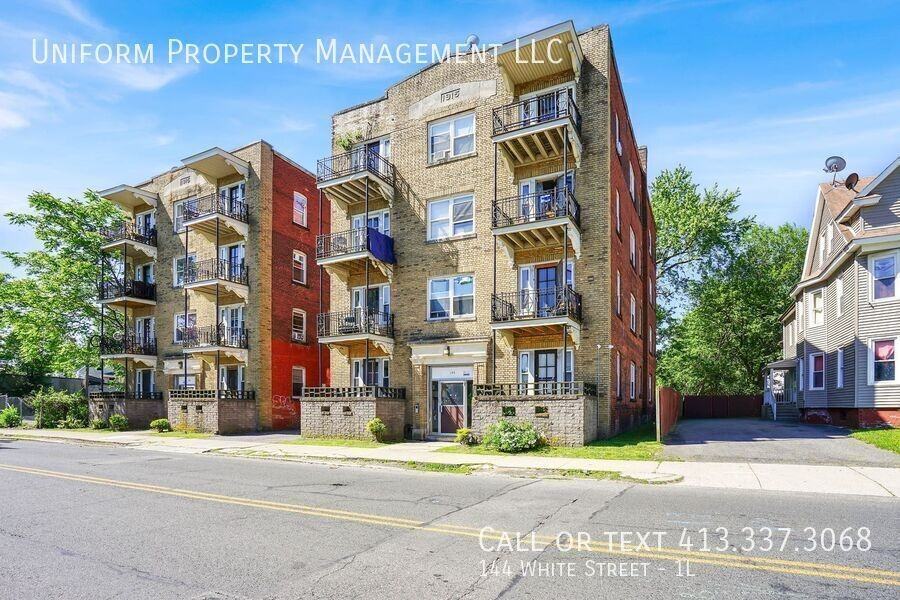 144 White St #1L - Photo 4 of 27