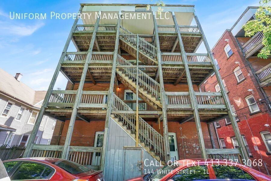144 White St #1L - Photo 7 of 27