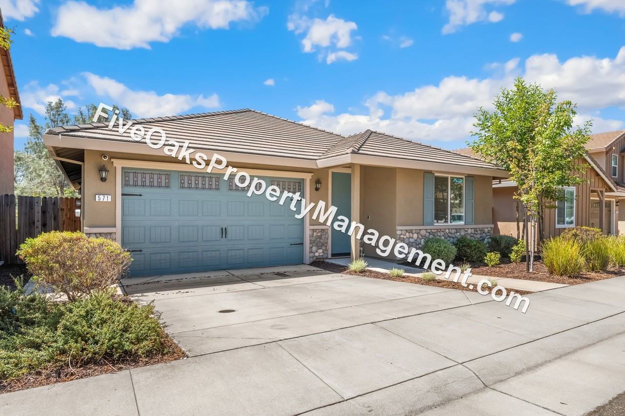 571 Willow Ridge Ct - Photo 2 of 30