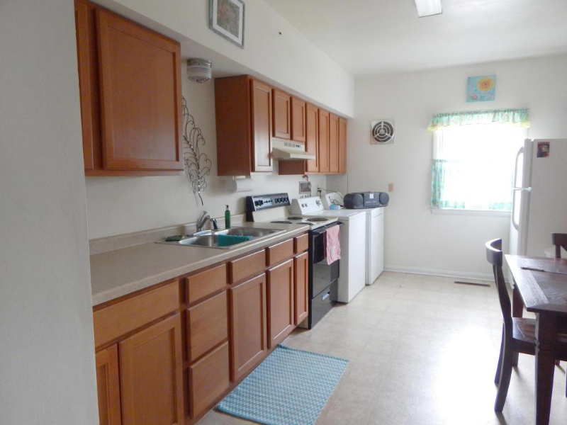 1339 Kewaskum St - Photo 3 of 6