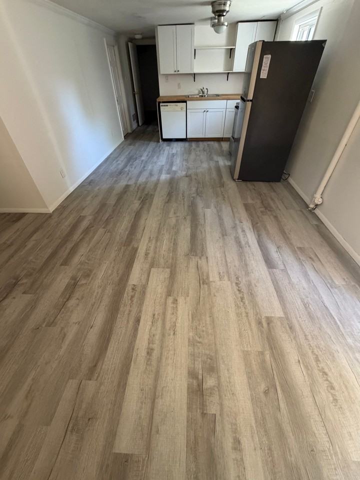 603 Locust Ave #B - Photo 3 of 18