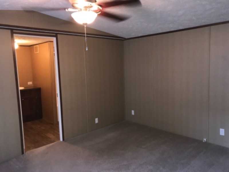 833 Lovell Rd #37 - Photo 6 of 20