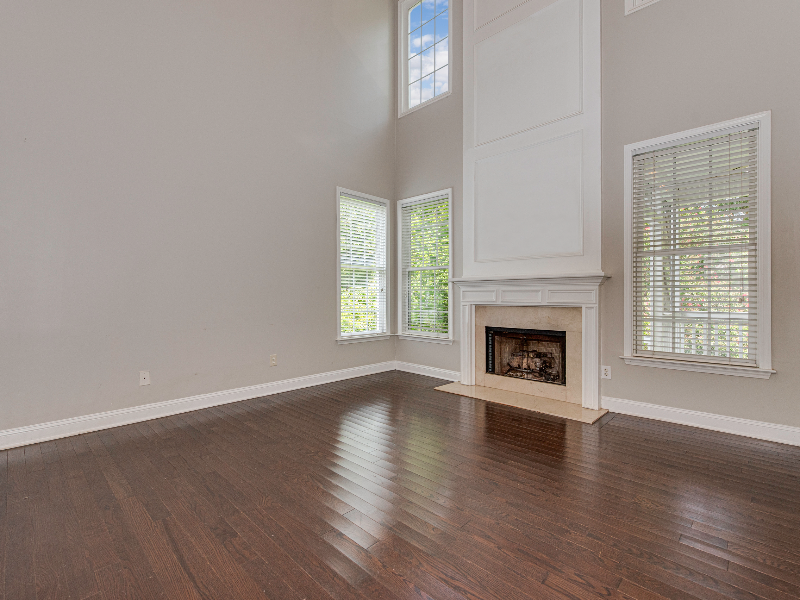 2124 Sablewood Dr - Photo 7 of 33