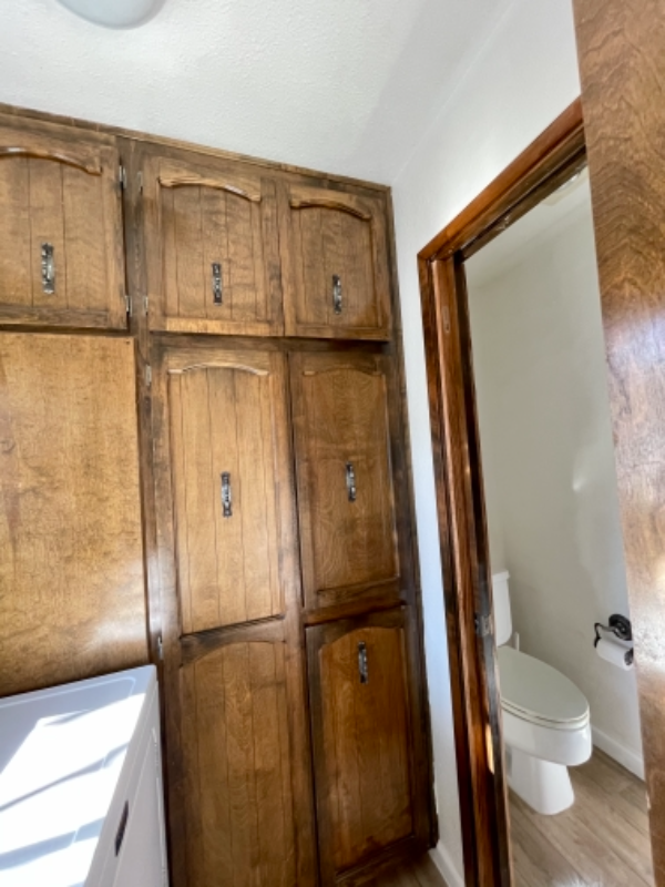 1020 Gilbert St - Photo 6 of 31