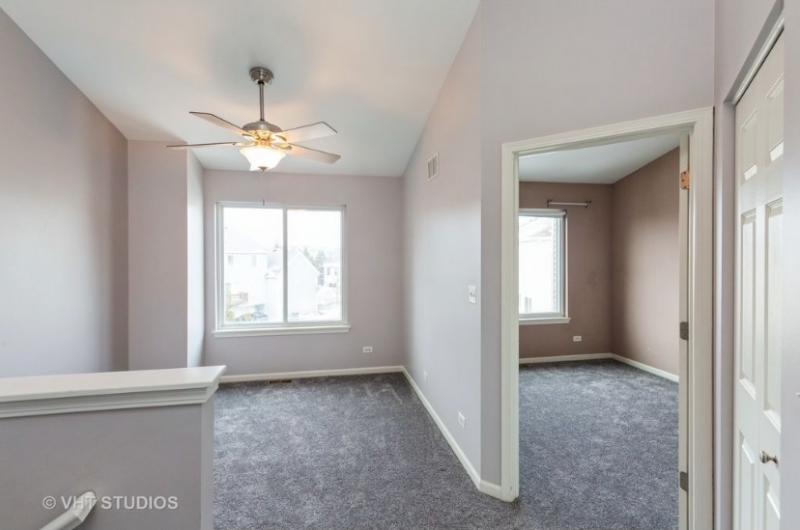 1236 Derry Ln - Photo 7 of 12
