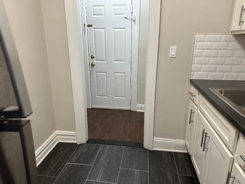 18 Kenginston Avenue #18 - Photo 7 of 24