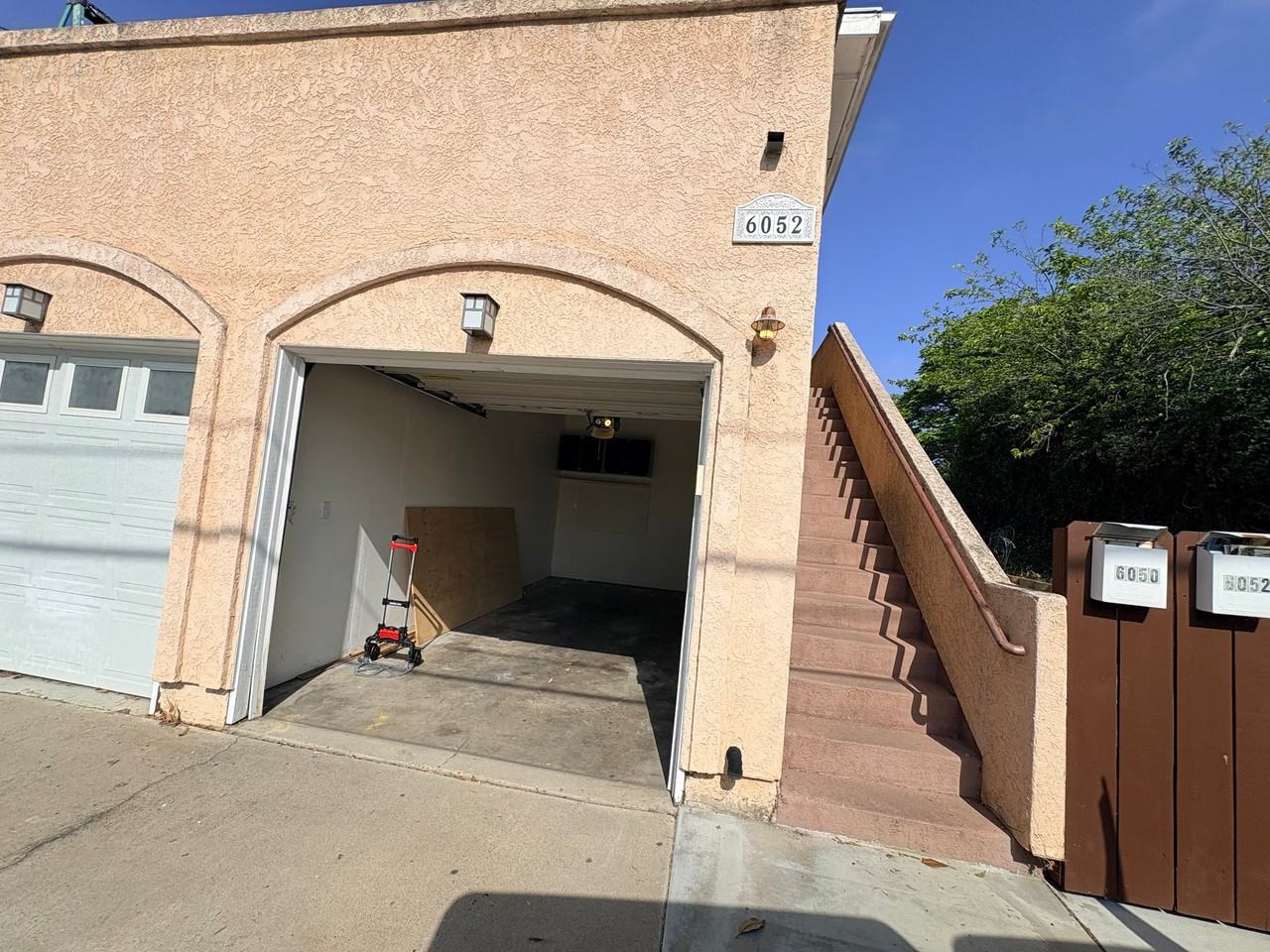 6052 Horton Dr - Photo 2 of 11