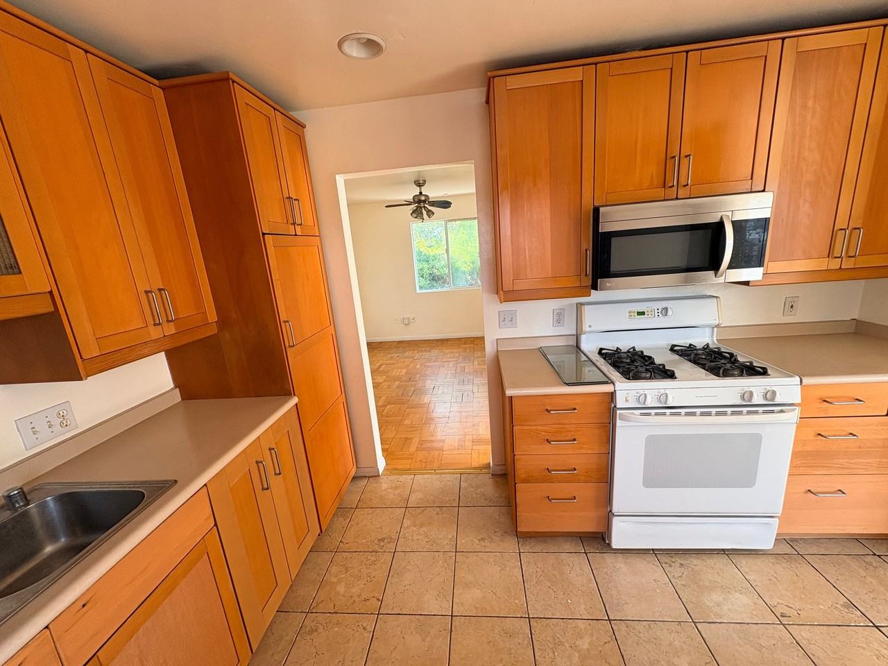 6052 Horton Dr - Photo 5 of 11