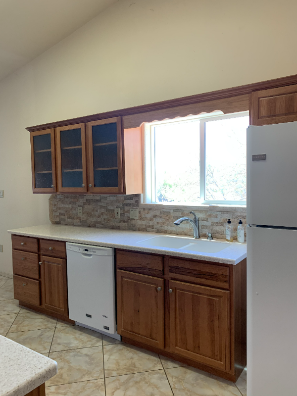 907 Skyline Dr - Photo 2 of 20