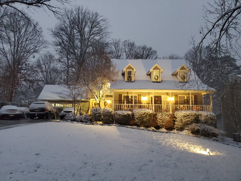 712 E Fox Den Dr - Photo 3 of 39