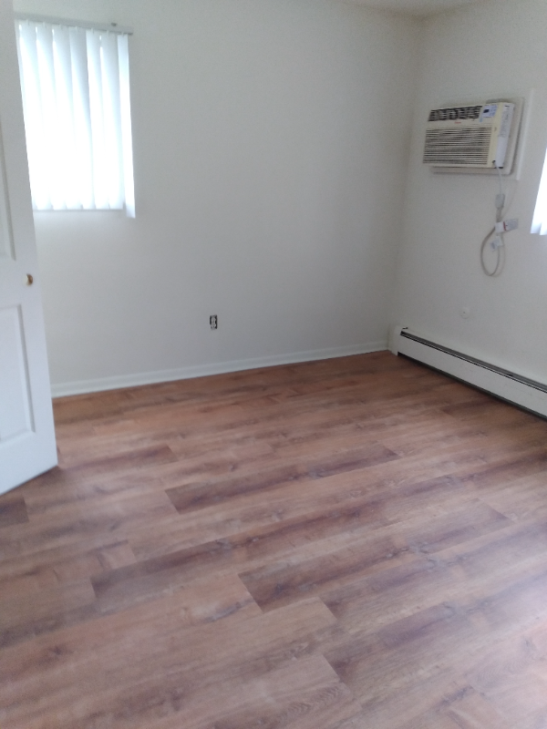 2483 E Maple Rd #6 - Photo 5 of 9