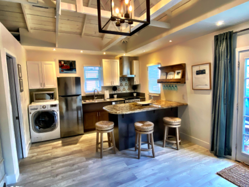 2232 Seaside Studio - Photo 2 of 10