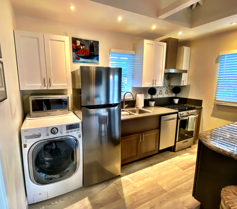 2232 Seaside Studio - Photo 5 of 10