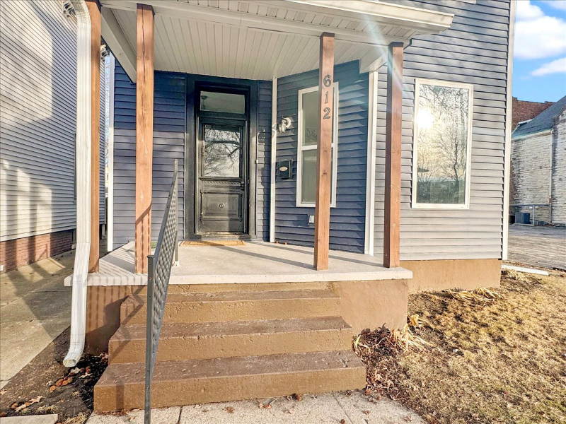 612 N 5th St - Photo 2 of 22