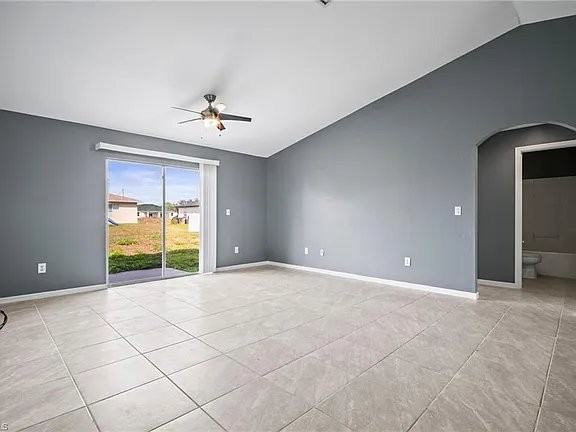 4440 28th St Sw ##Sw - Photo 3 of 8