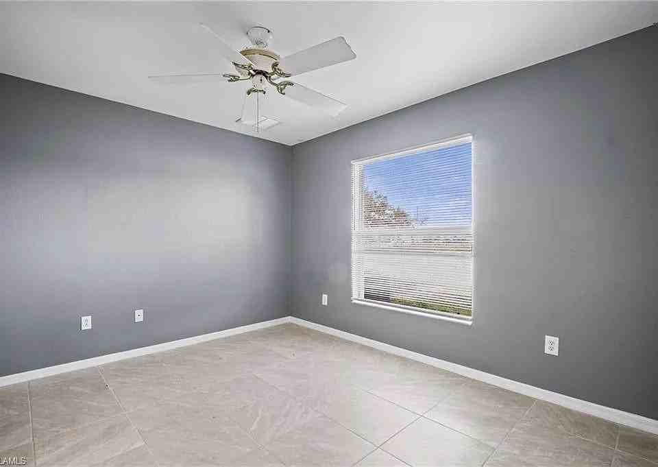 4440 28th St Sw ##Sw - Photo 5 of 8