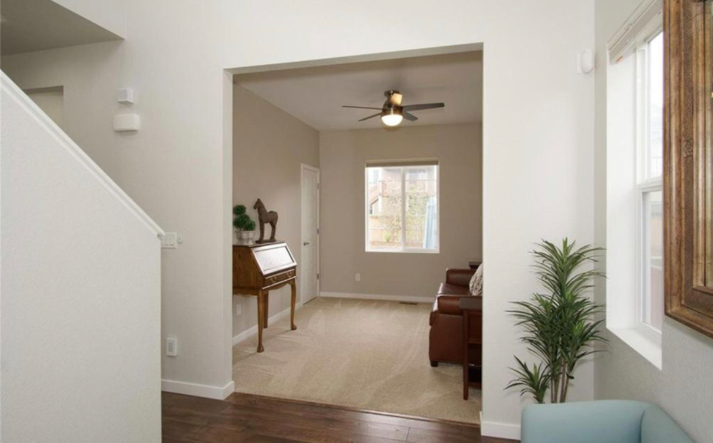 14212 Mosaic Ave - Photo 3 of 21