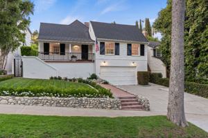 featured image of 10527 Le Conte Ave