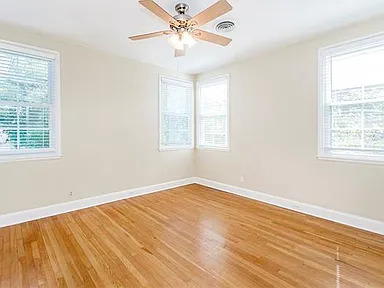 5421 Canal Blvd - Photo 7 of 11