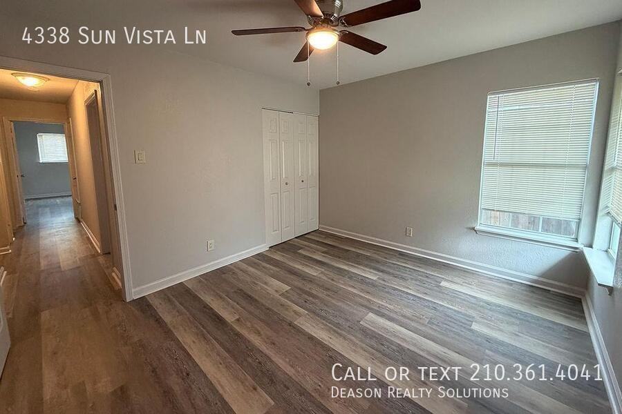 4338 Sun Vista Ln - Photo 2 of 23