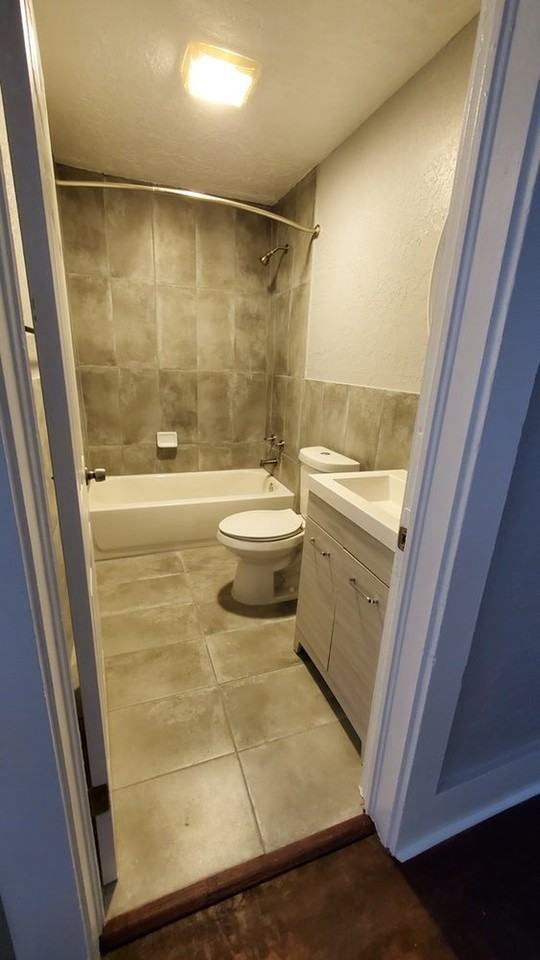 705 Louisiana Ave #2 - Photo 7 of 7