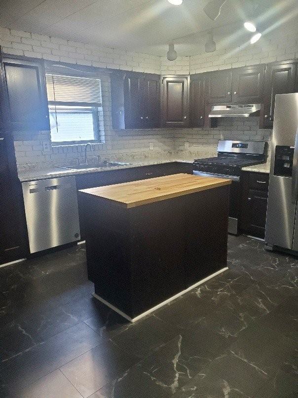 22 Shumate Ave - Photo 6 of 9