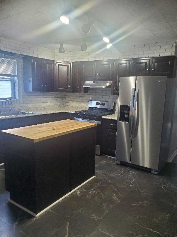 22 Shumate Ave - Photo 7 of 9