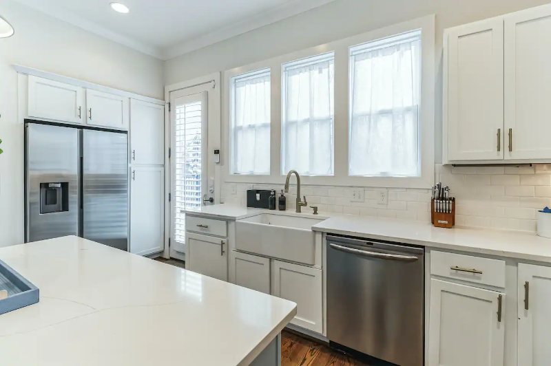 419 Scott Ave - Photo 5 of 20