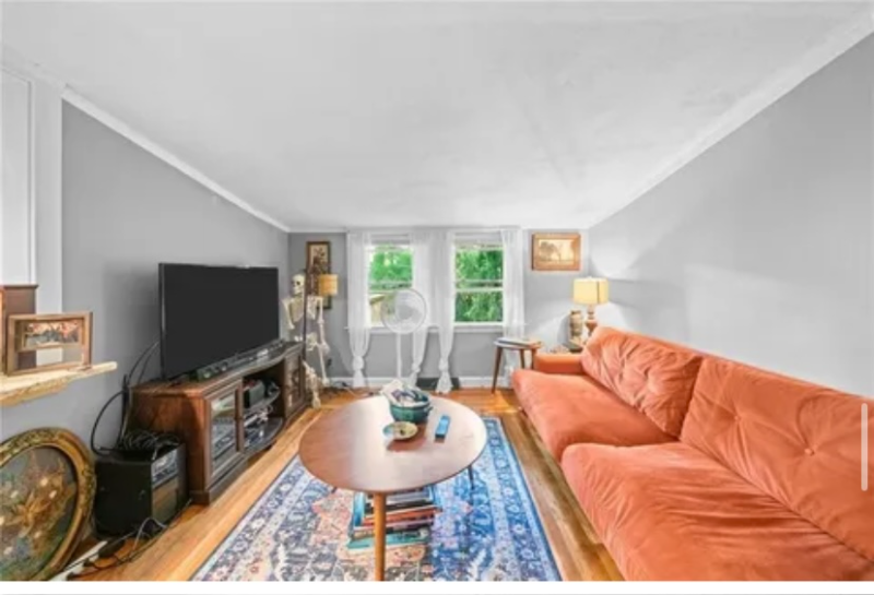 22 Raritan Ave #3rdUNIT - Photo 2 of 12