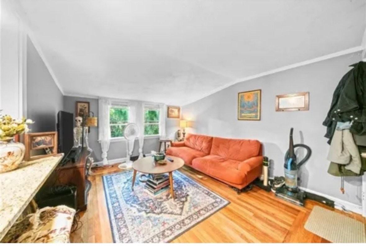 22 Raritan Ave #3rdUNIT - Photo 3 of 12