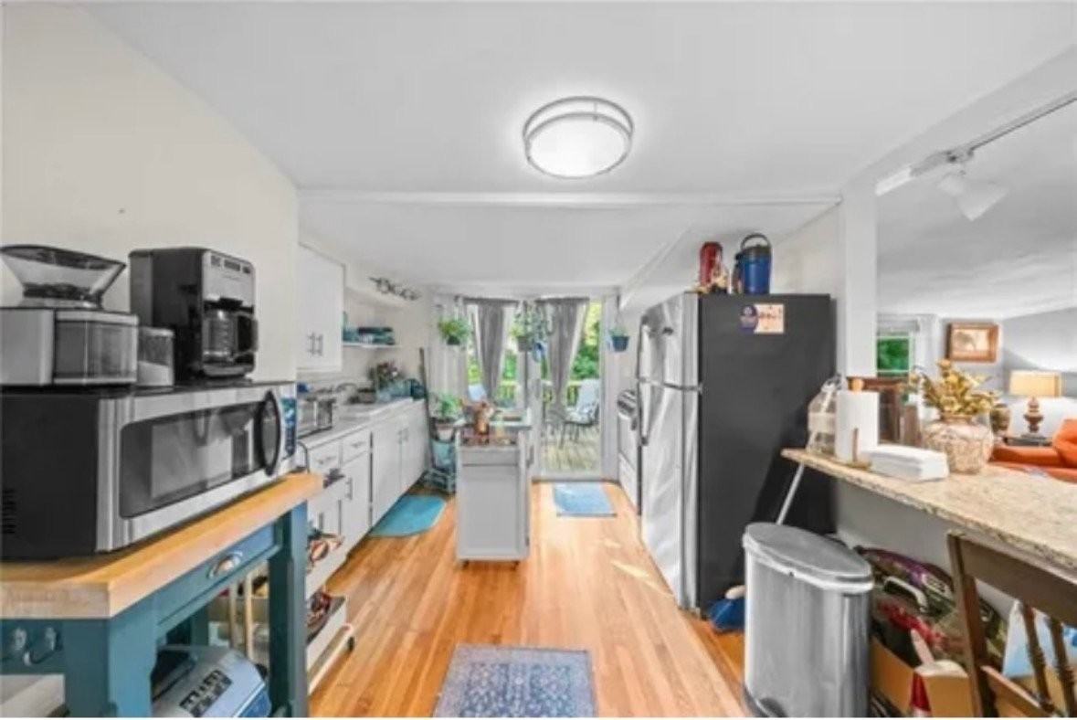 22 Raritan Ave #3rdUNIT - Photo 5 of 12