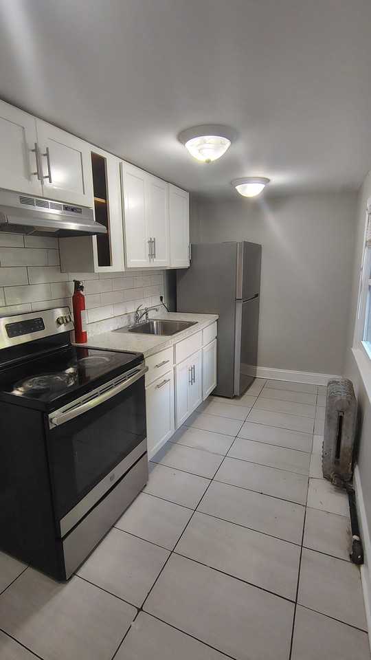 155 N 56th St - Photo 5 of 13