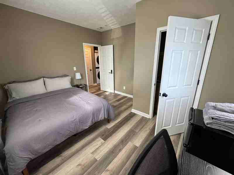 263 S Chester Ave #7 - Photo 3 of 36
