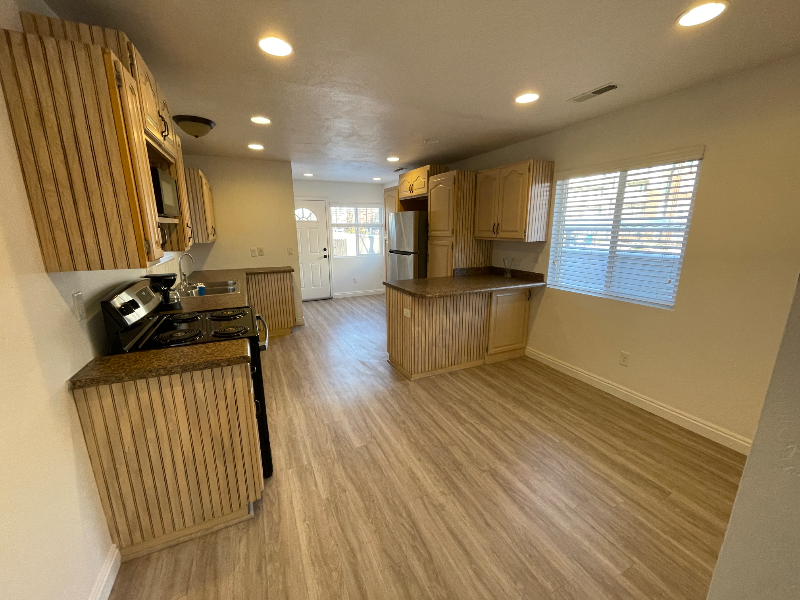 154 W Center St #1 - Photo 6 of 12
