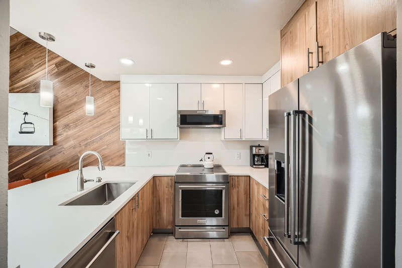 4081 Big Horn Rd #14J - Photo 4 of 20