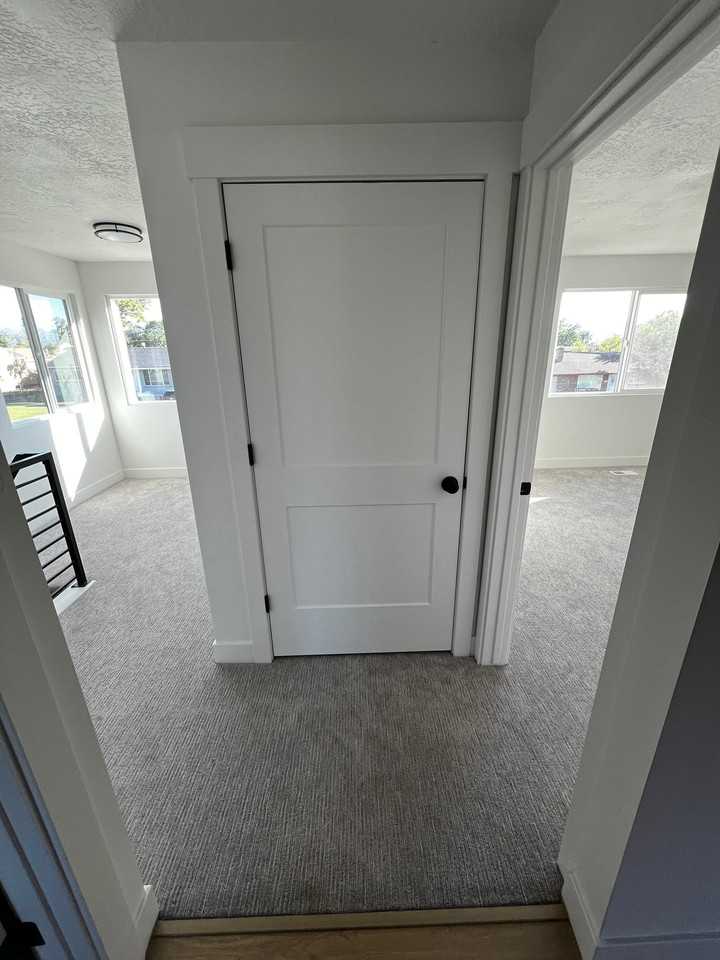 1005 E Platinum Way - Photo 5 of 15