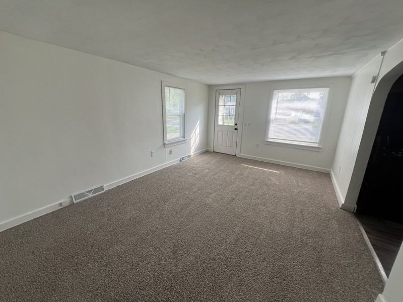 1810 14th St - Photo 3 of 11