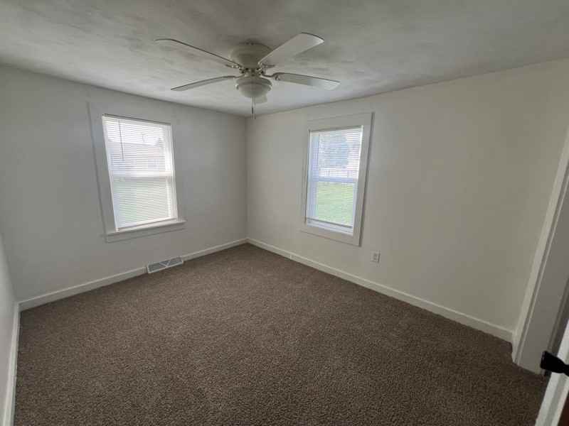 1810 14th St - Photo 5 of 11