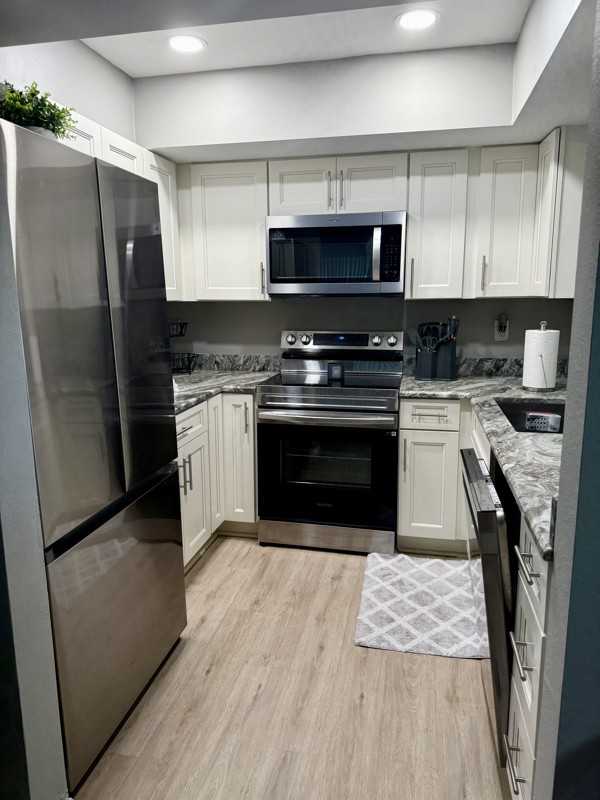 1566 Se Royal Green Cir - Photo 4 of 26