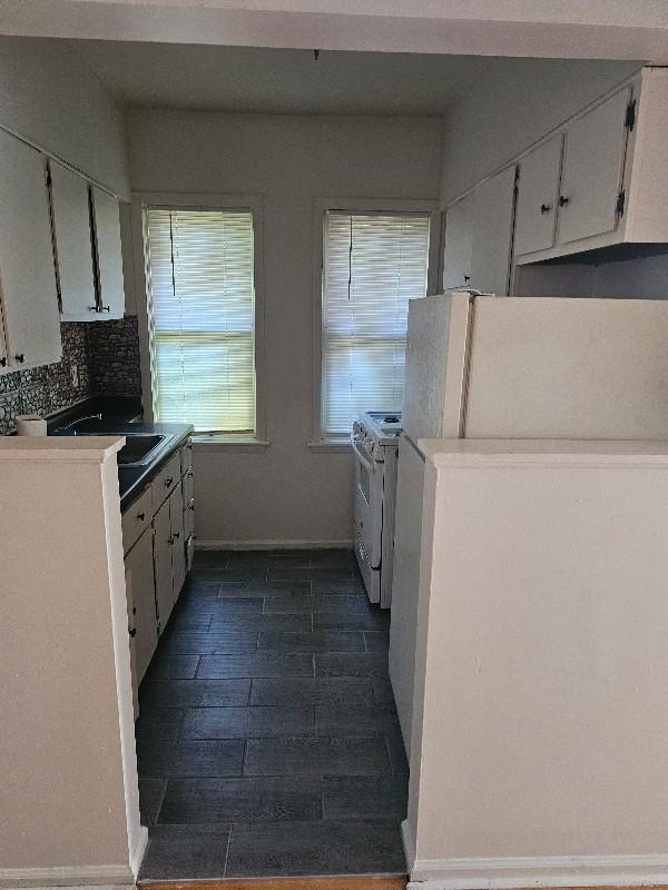 691 Madelon Ct - Photo 3 of 6