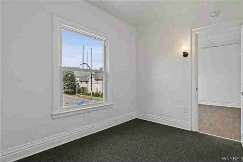 877 Prospect Ave - Photo 6 of 7