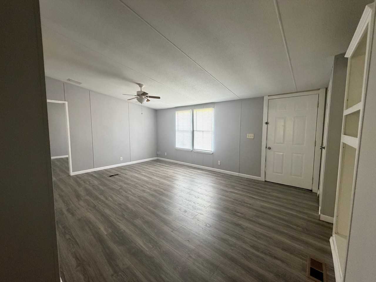 16853 W Lynbrook - Photo 5 of 20