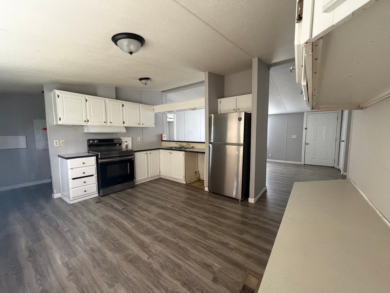 16853 W Lynbrook - Photo 7 of 20