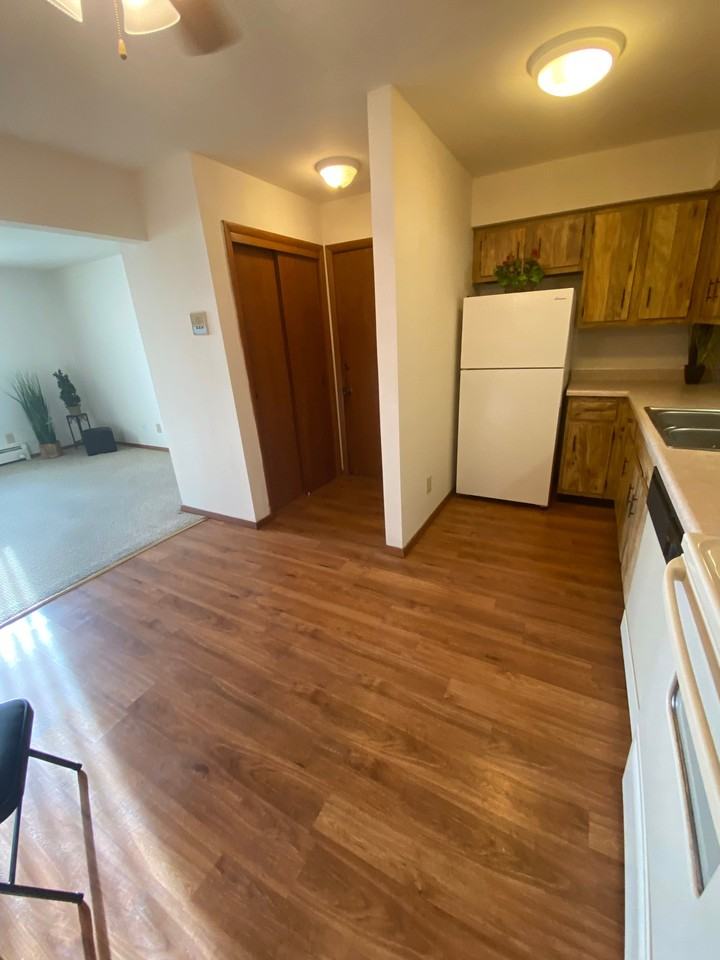W151S7043 Cornell Cir #3 - Photo 5 of 16