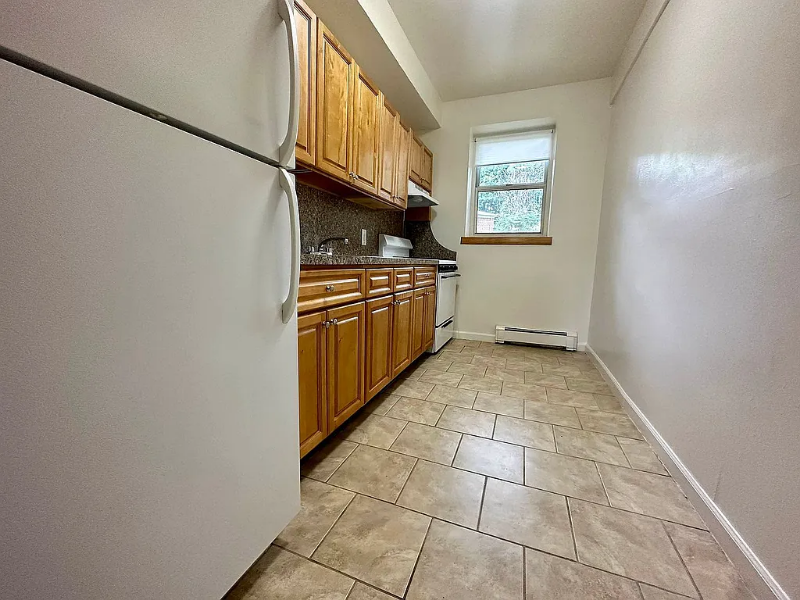 476 Howard Ave #2AA - Photo 2 of 14