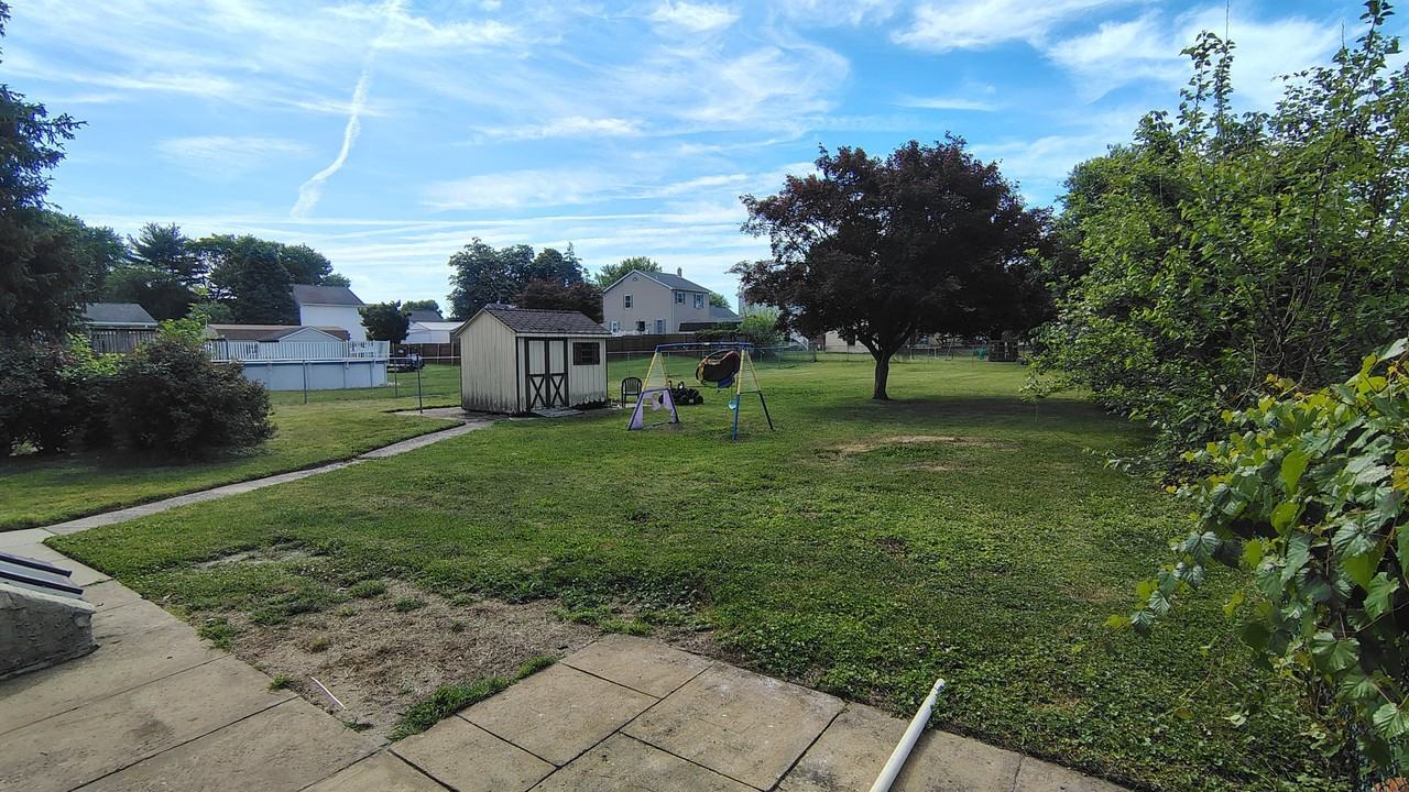 1000 Main Ave - Photo 2 of 15