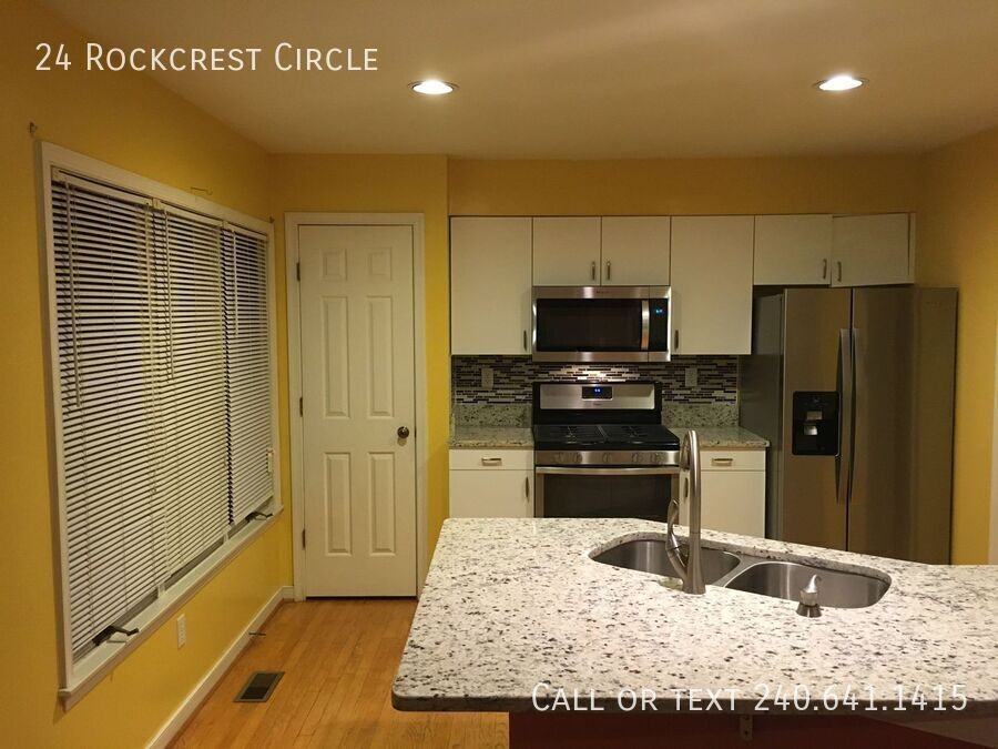 24 Rockcrest Cir - Photo 7 of 27