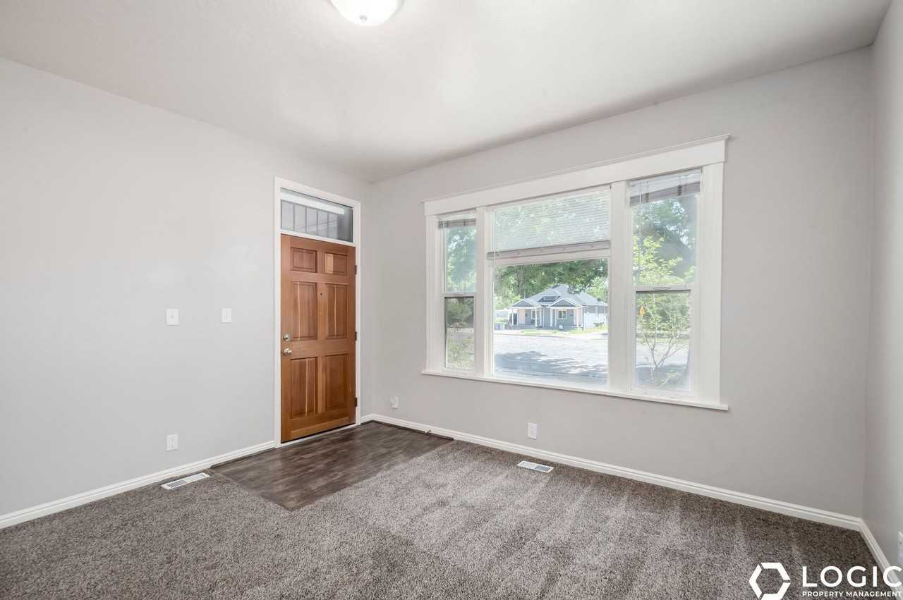 559 E 800 S #1 - Photo 2 of 16