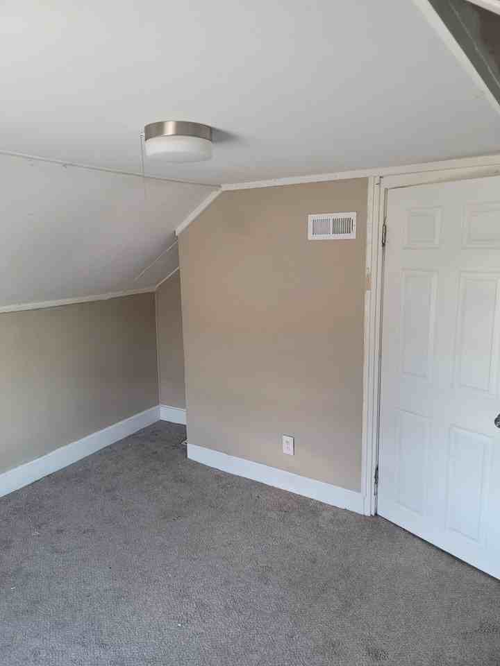 232 Elm St #4 - Photo 5 of 8