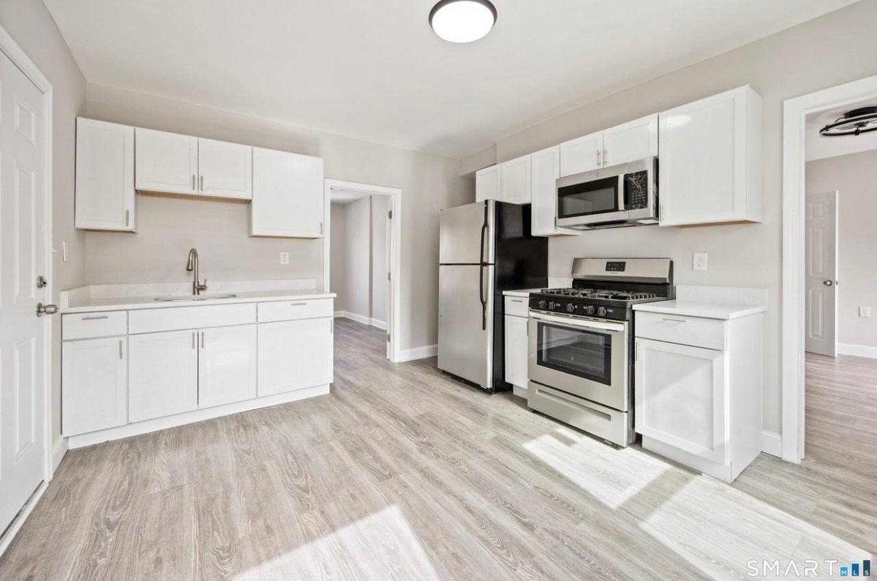 465 Washington Ave #2 - Photo 3 of 20